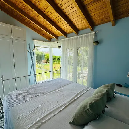 Yulia Villa Epanomí